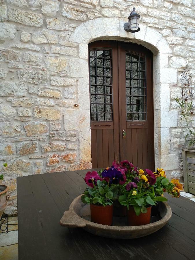 Gortynia Lousiou Nymfes B&B 외부 사진
